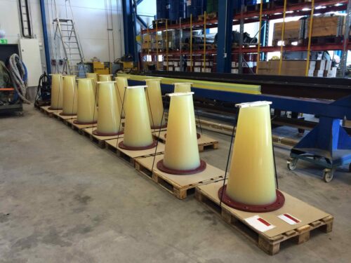 Bend Stiffeners (Böj Styvare) med ingjuten stålfläns